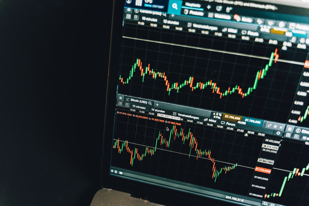 Using the EMA + RSI Confirmation Trading Signal for Cryptocurrency Trading Success